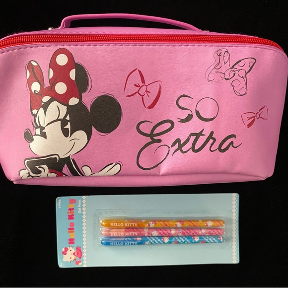 NWT Disney Minnie Travel Case and Hello Kitty Markers - Picture 1 of 6